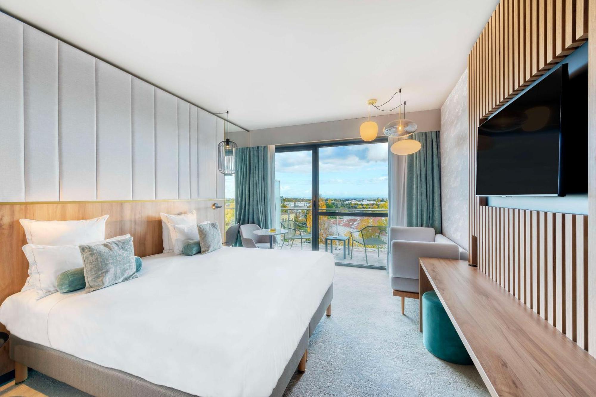 Golden Tulip Lyon Ouest Techlid Hotel & Spa Limonest Kültér fotó