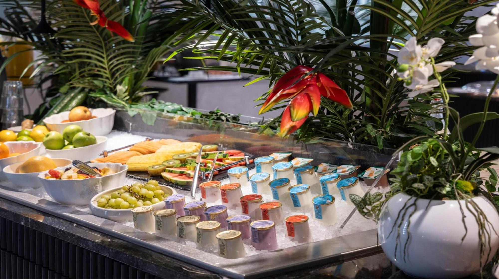 Golden Tulip Lyon Ouest Techlid Hotel & Spa Limonest Kültér fotó